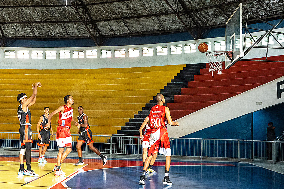 Basquete: Equipe de Mongaguá dá um show em casa - Prefeitura de Mongaguá