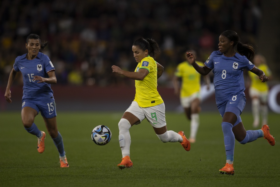 Prefeitura terá horário especial de funcionamento durante jogos da Seleção  Feminina do Brasil na Copa do Mundo - Itapecerica da Serra